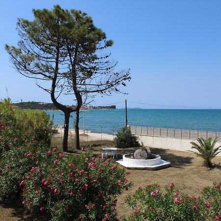 Anastazia'S Seaside Apartments Roda  Exteriér fotografie